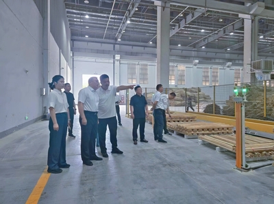 向榮率隊(duì)北上精準(zhǔn)招商，成功簽約綠色低碳竹產(chǎn)業(yè)園項(xiàng)目，助力生物科技研發(fā)新突破